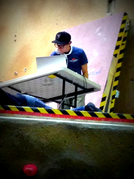 Did you notice the photo's hipster filter too?