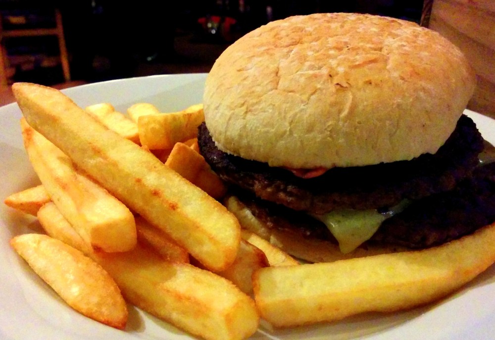 Bacon Cheeseburger at the White Horse