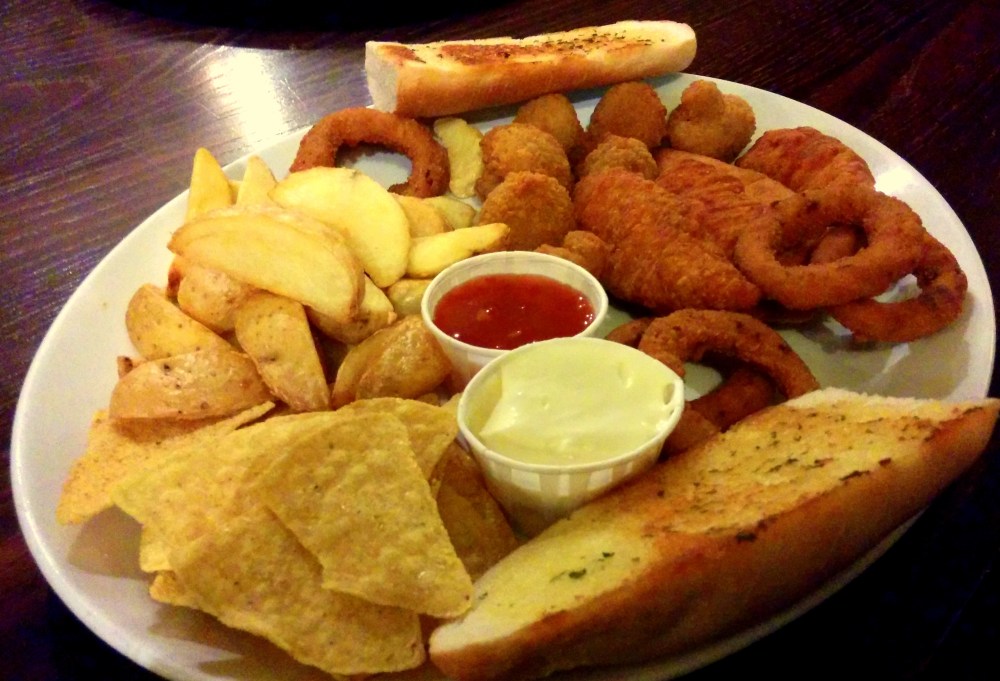 Sharing Platter at the White Horse