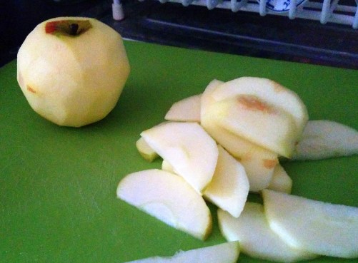 sliced apples for apple bread pudding